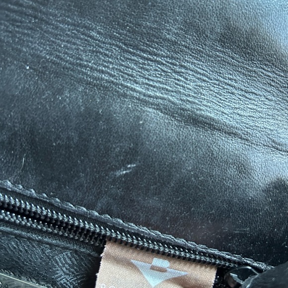 Bottega Veneta Black Woven Shoulder Bag - Picture 7 of 10